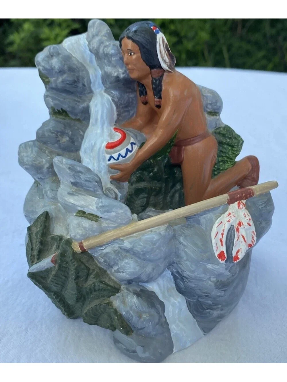 1994 Tampa Bay Mold Co Ceramic - Native American Gathering Water from River